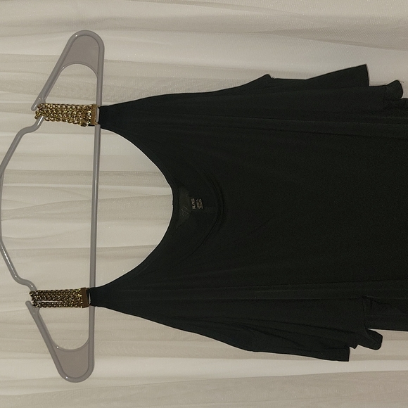 Dress - Picture 4 of 4